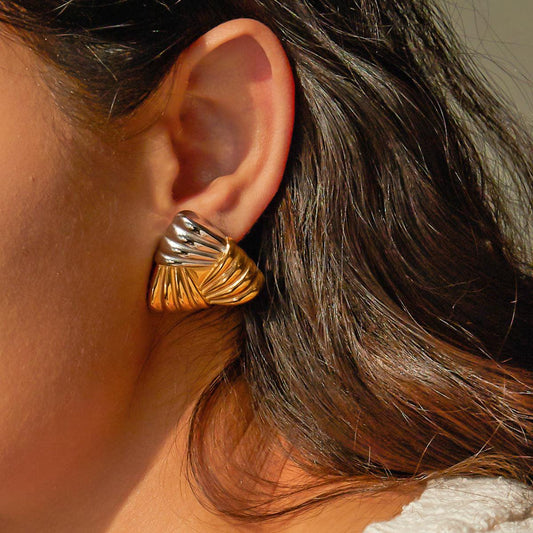 18k Gold Plated Stainless Steel Woven Triangular Earrings - Etérea